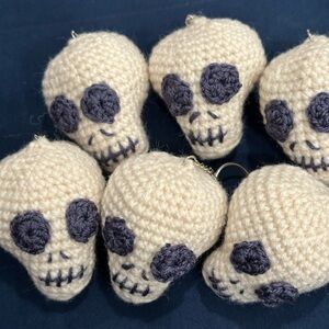 Crochet Skull Keychains (price for one)